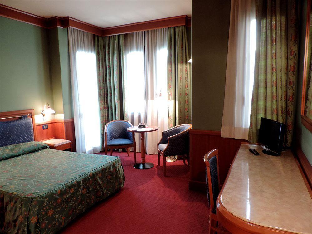 Arosio Hotel エクステリア 写真