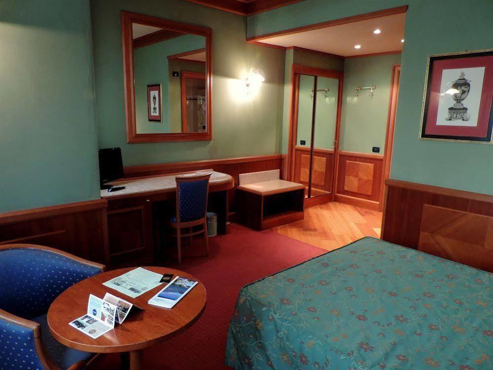 Arosio Hotel エクステリア 写真
